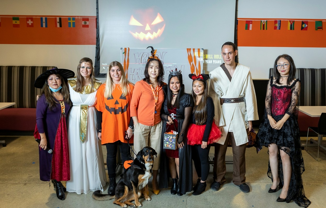 A fa-boo-lous Halloween event filled with great foods, creative costumes and pumpkin carvings. 