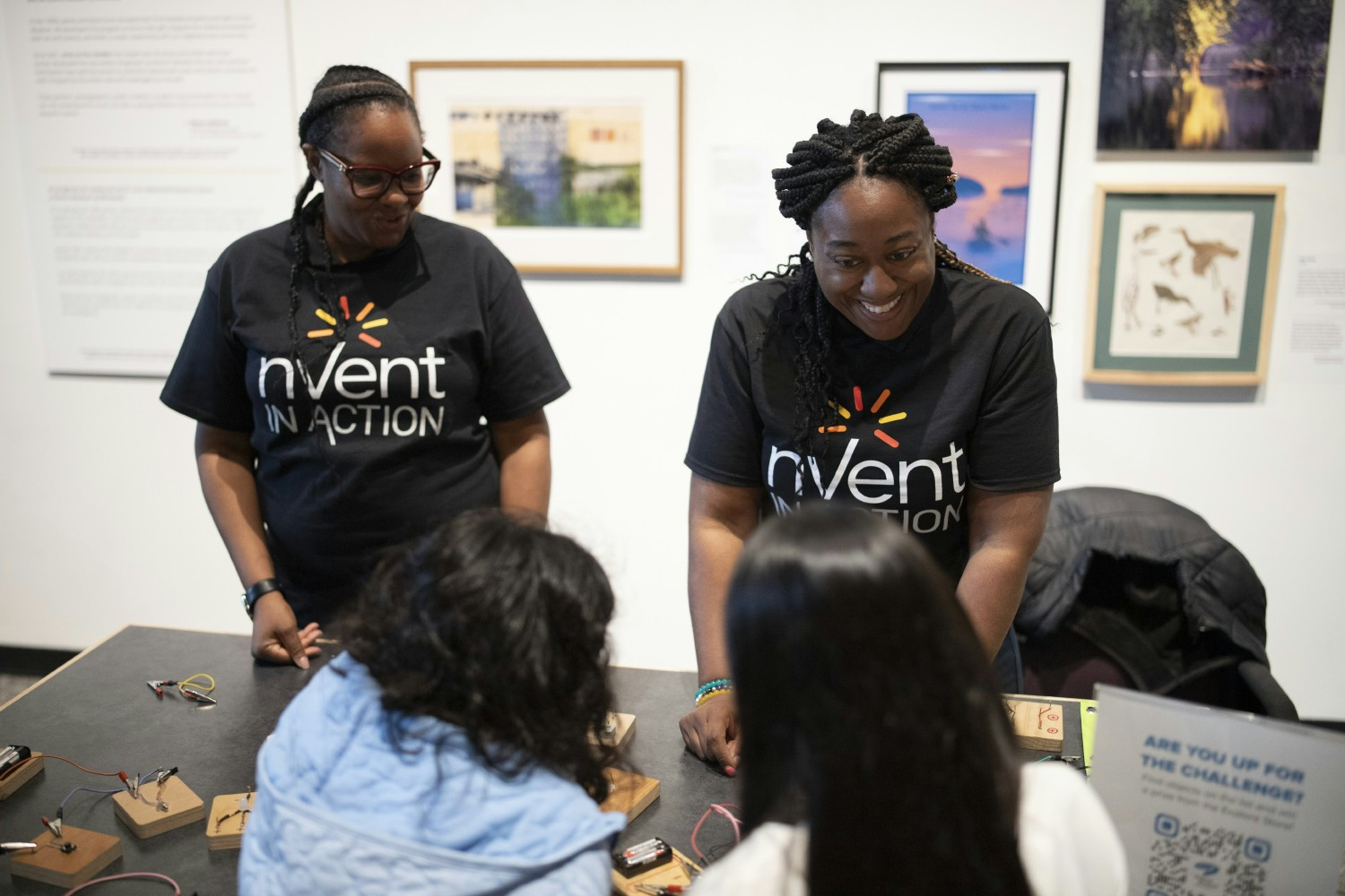 nVent employees volunteer at the Science Museum of Minnesota