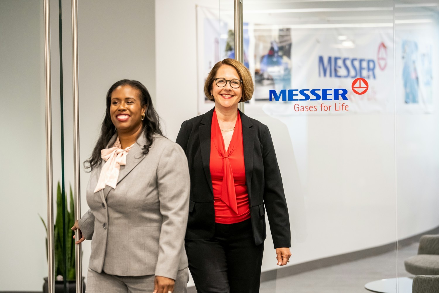 Messer employees at corporate headquarters