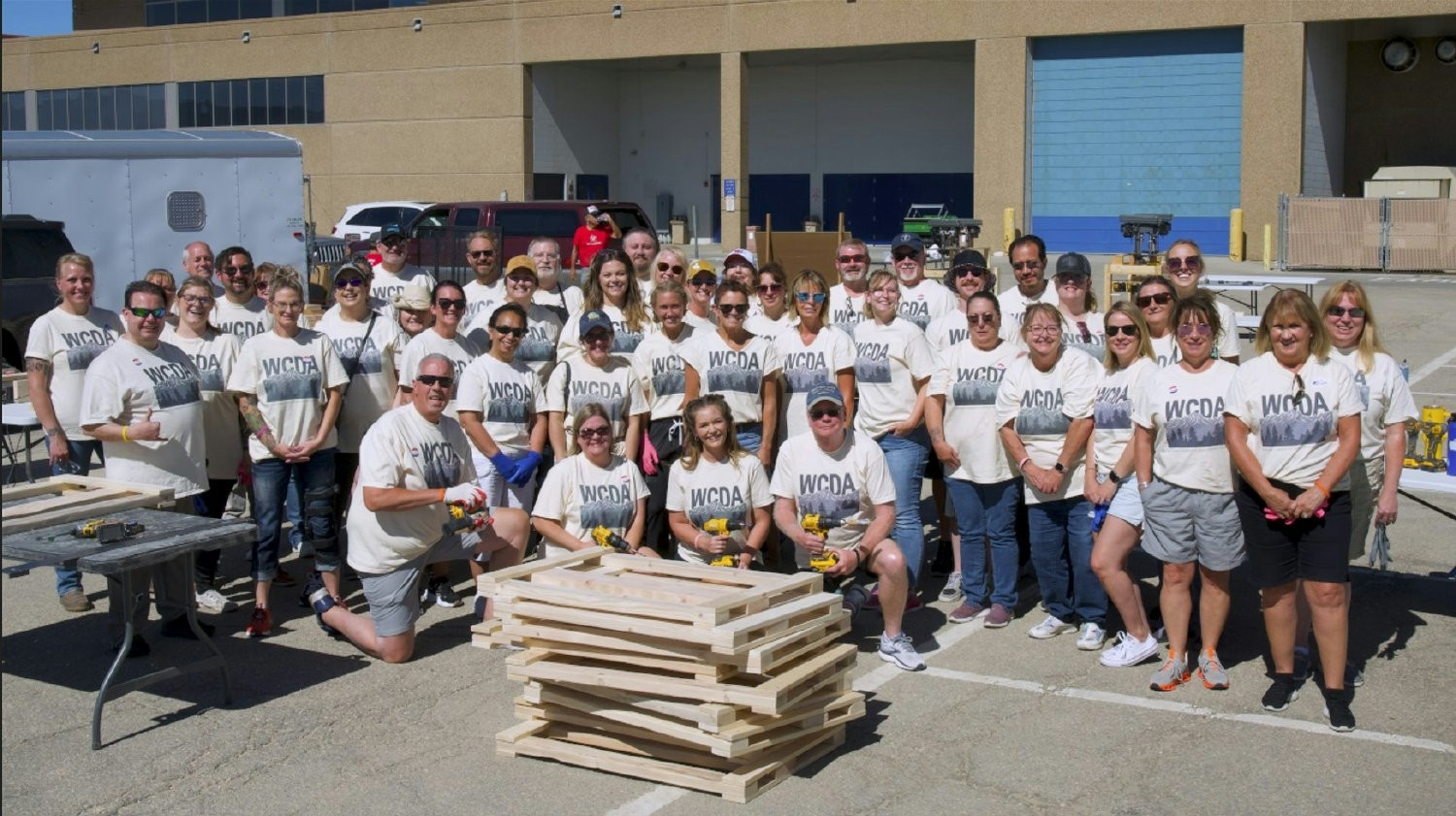 Volunteer Day with Habitat for Humanity 