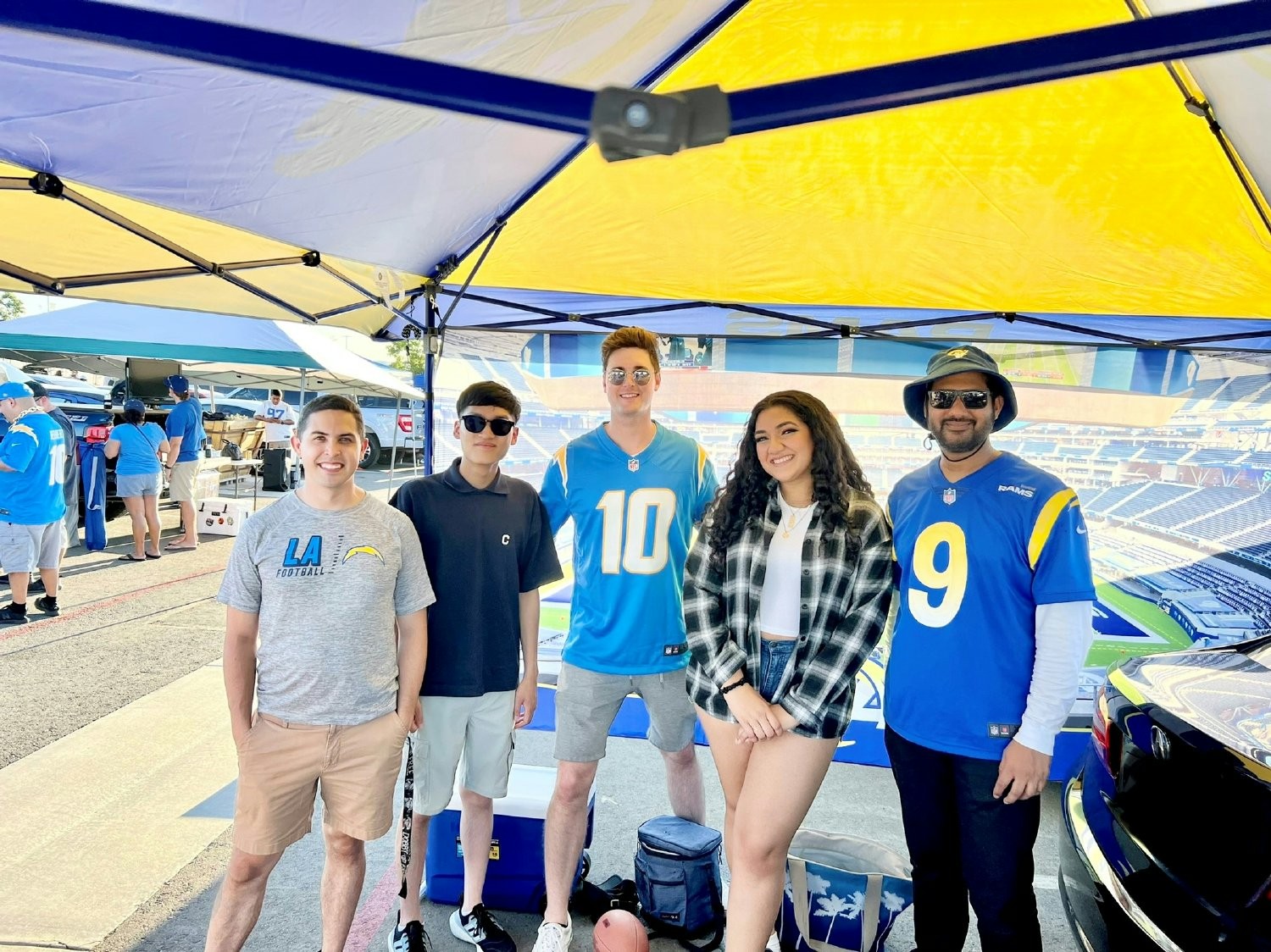 Harris Group employees in Thousand Oaks attended a football game.