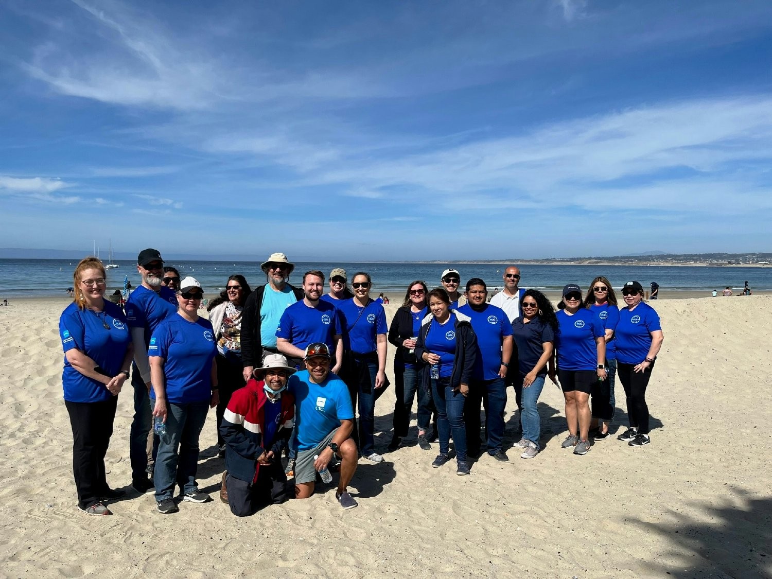 CIG employees volunteering their time to clean up local shores in Monterey, CA in support of Earth Month. 