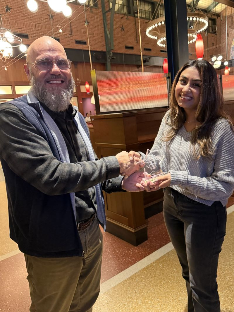 Apoorva Kommajosula receives VPD's Rising Star Award.