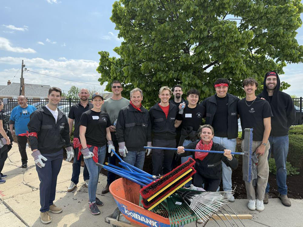 Mission Wealth team members volunteering in Chicago, Illinois, 2026