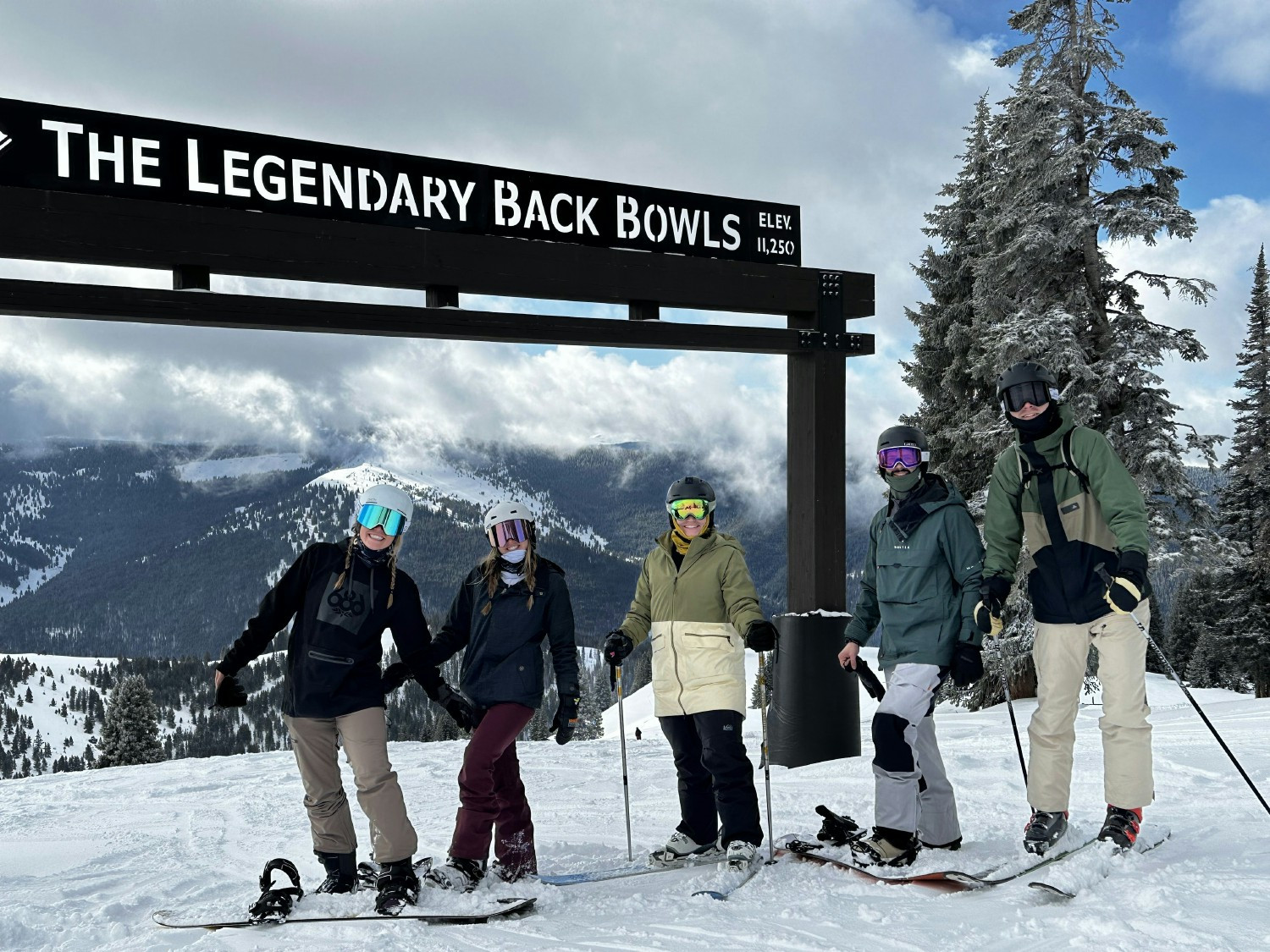 Invisors Denver teammates on the slopes at our annual ski trip
