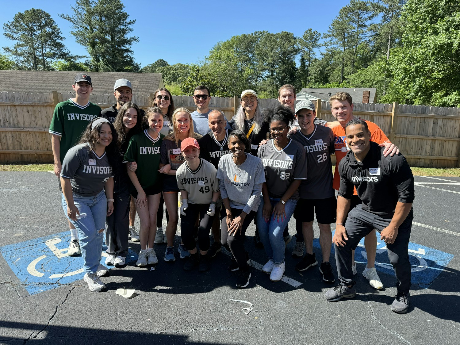 Invisors Atlanta teammates volunteering in the community