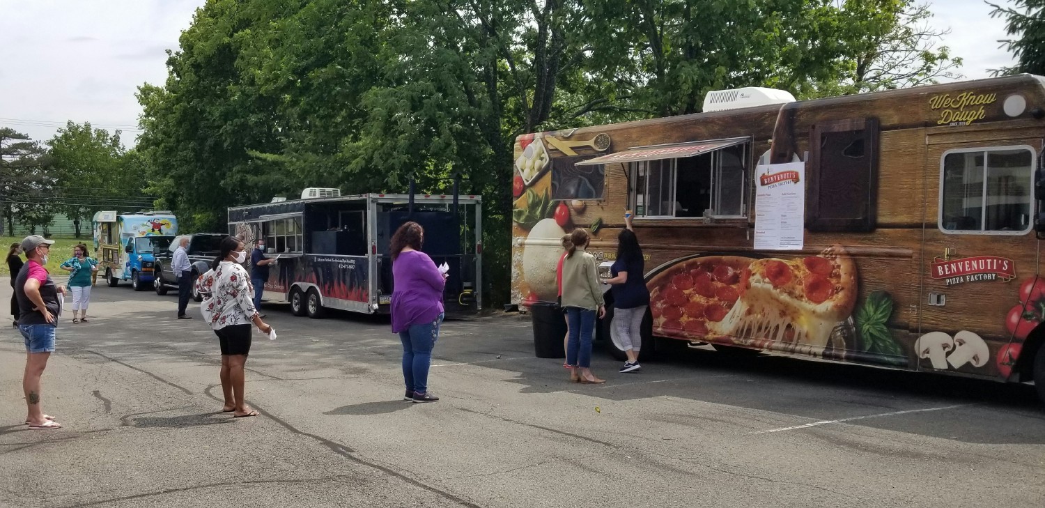 Food Truck as an option for lunch 