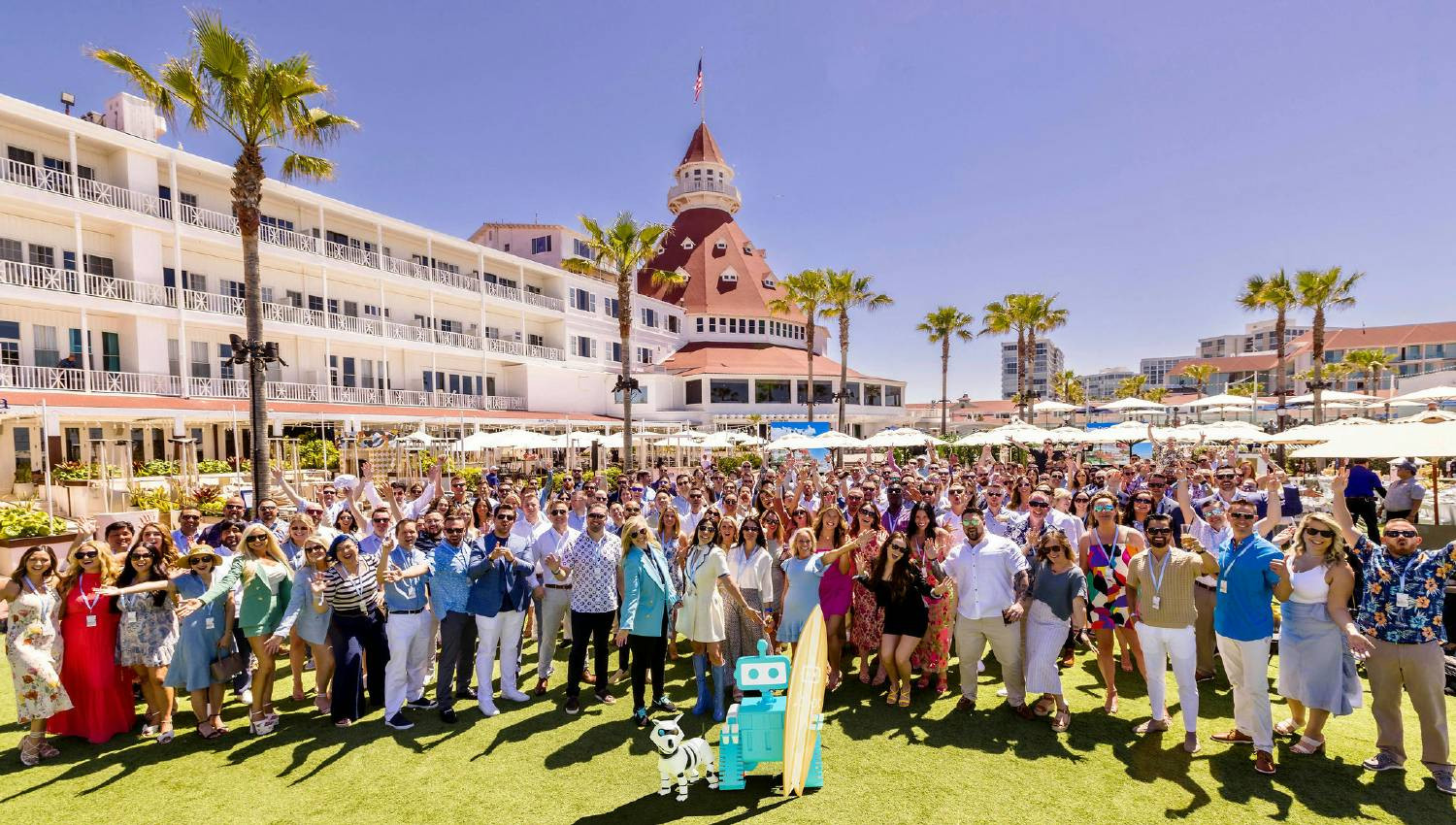 Jobot celebrated its quarterly achievements at the iconic Hotel Del Coronado in San Diego.
