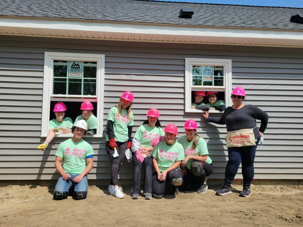 WomenBuild CR Cares Community Service Day