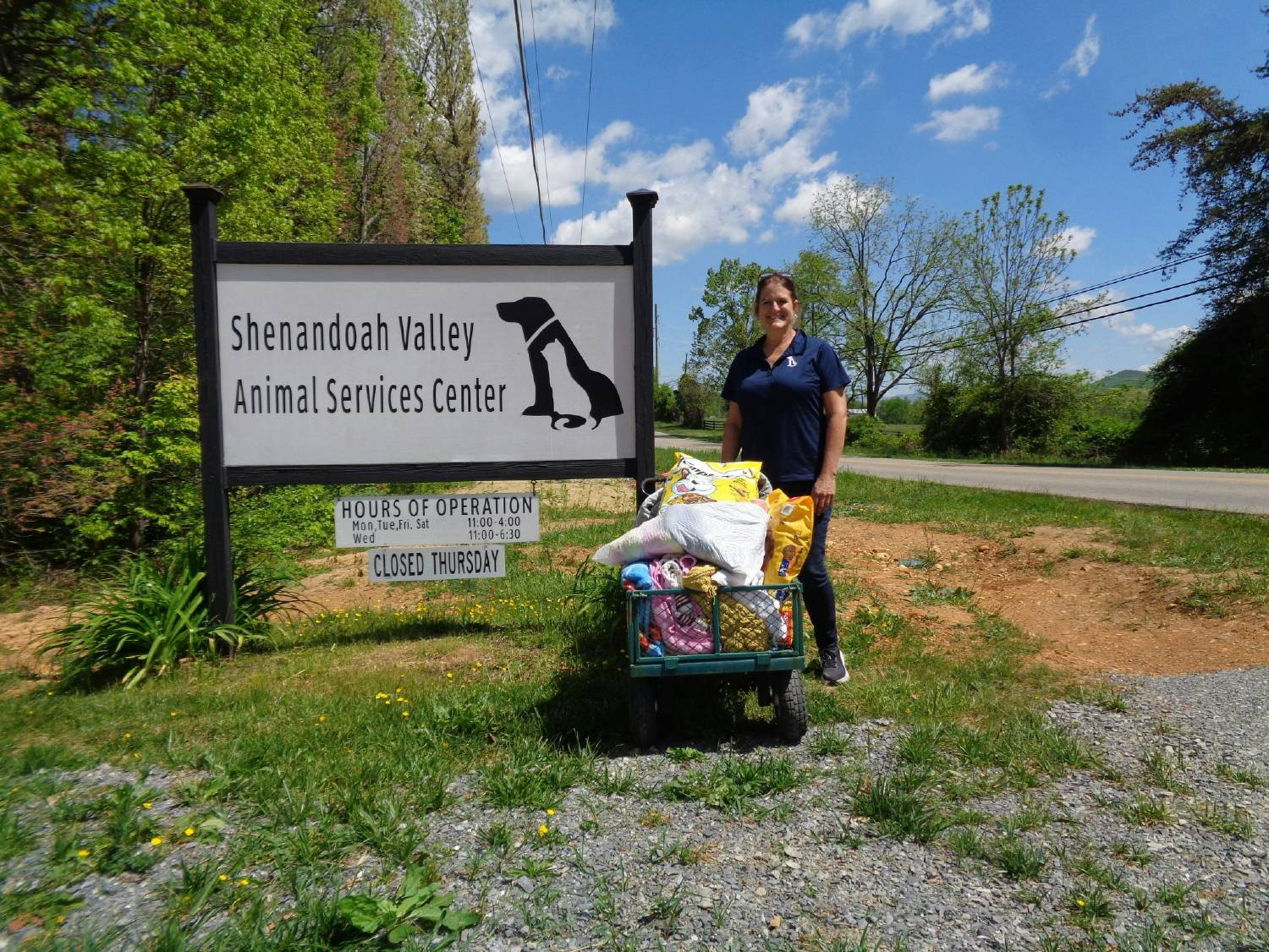 Drake employees donating to local animal shelter in Waynesboro, VA