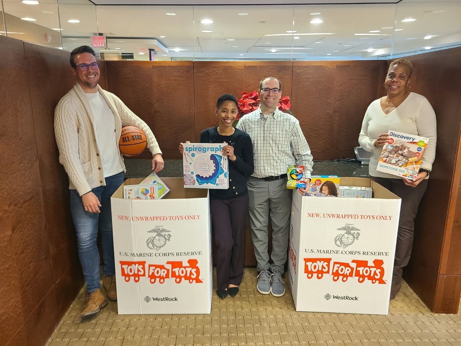 AGNC employees lead our volunteerism and community outreach efforts, such as holiday toy drives for Toys for Tots.