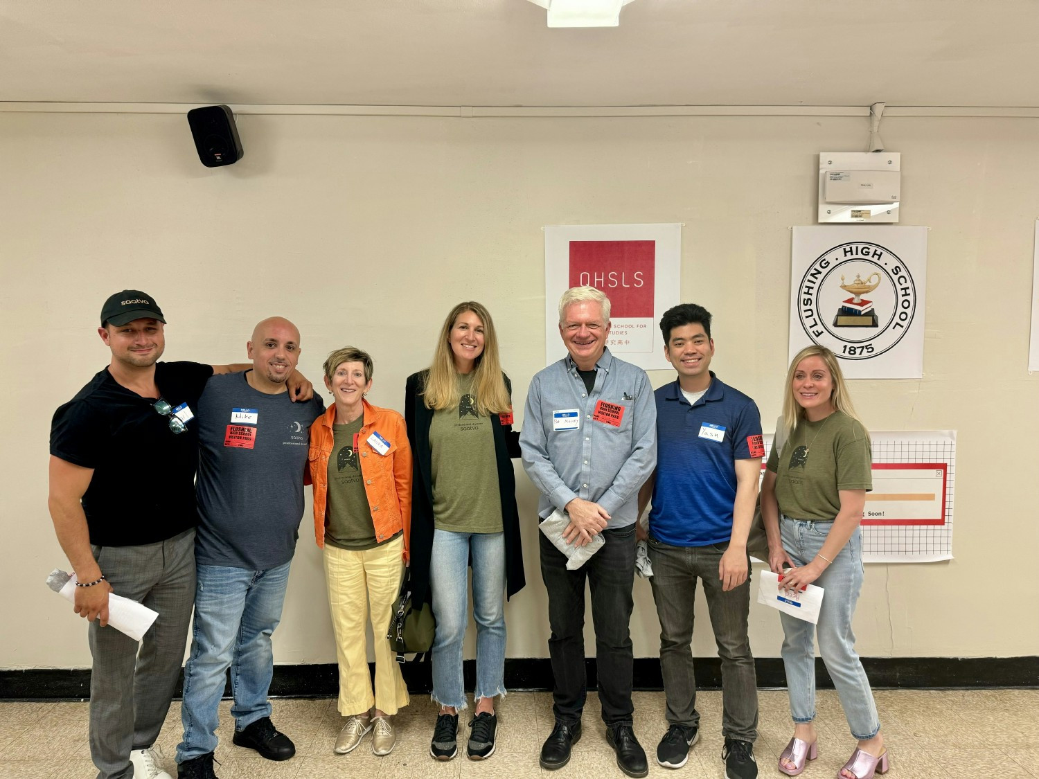 GenerationS ERG members volunteer with elementary school kids