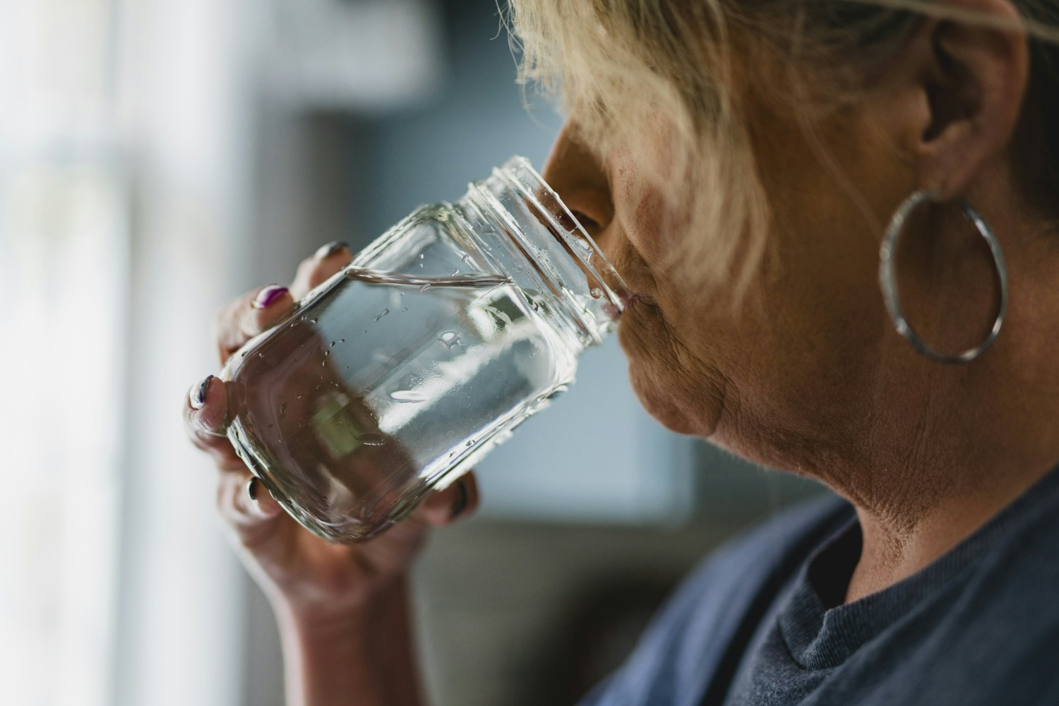 2.2MM + AMERICANS STILL DON'T HAVE RUNNING WATER OR BASIC PLUMBING AT HOME.