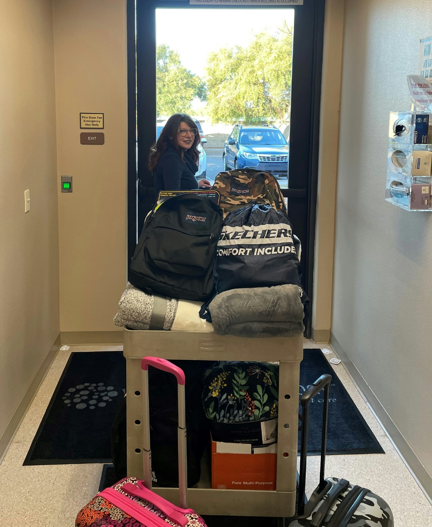 Our Community Outreach Team organized Comfort Kits for foster kids with all essentials and a travel bag. 