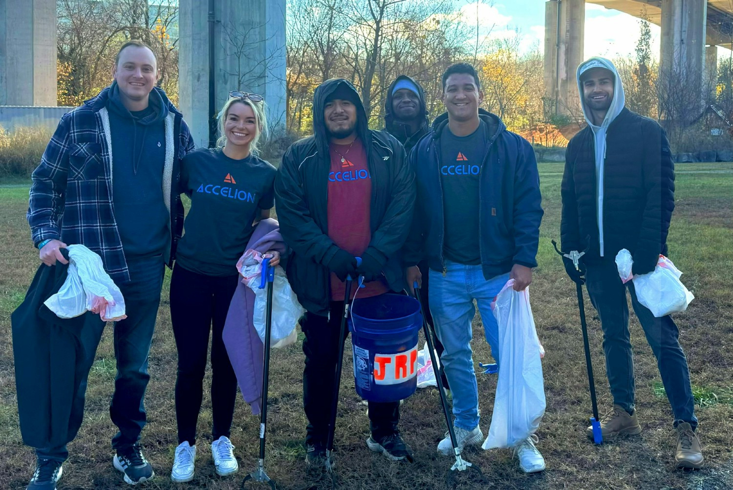 James River Park System black Friday cleanup VA team