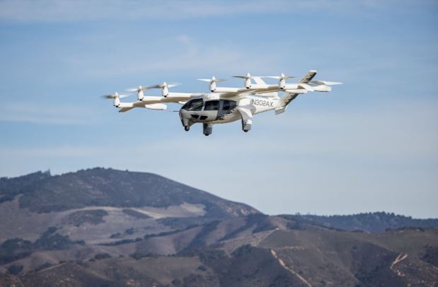 Archer’s 100% electric air taxi, Midnight, in flight at the company’s facility in Salinas, CA