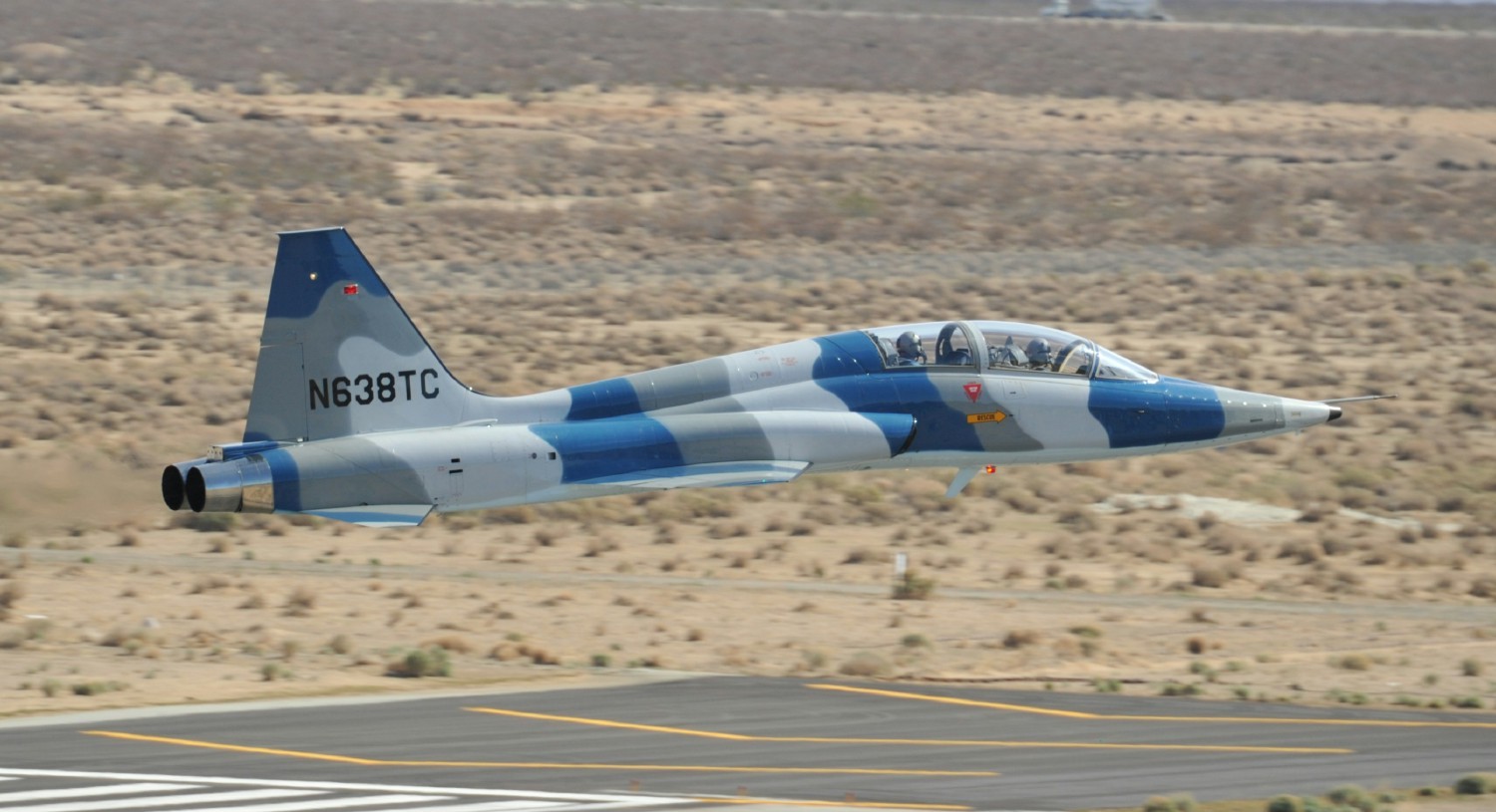 NTPS T-38 departing Mojave Air and Space Port