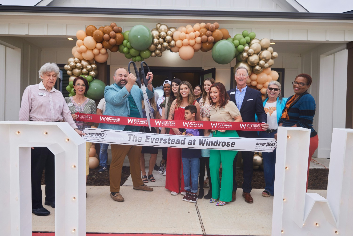 Celebrating the grand opening of one of Landmark's newest BTR projects. 