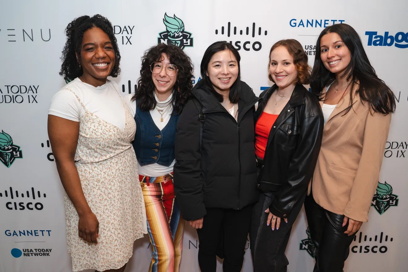 Members of TaboolaHer ERG pose at Gannett & USA TODAY event to support new women-focused sports vertical