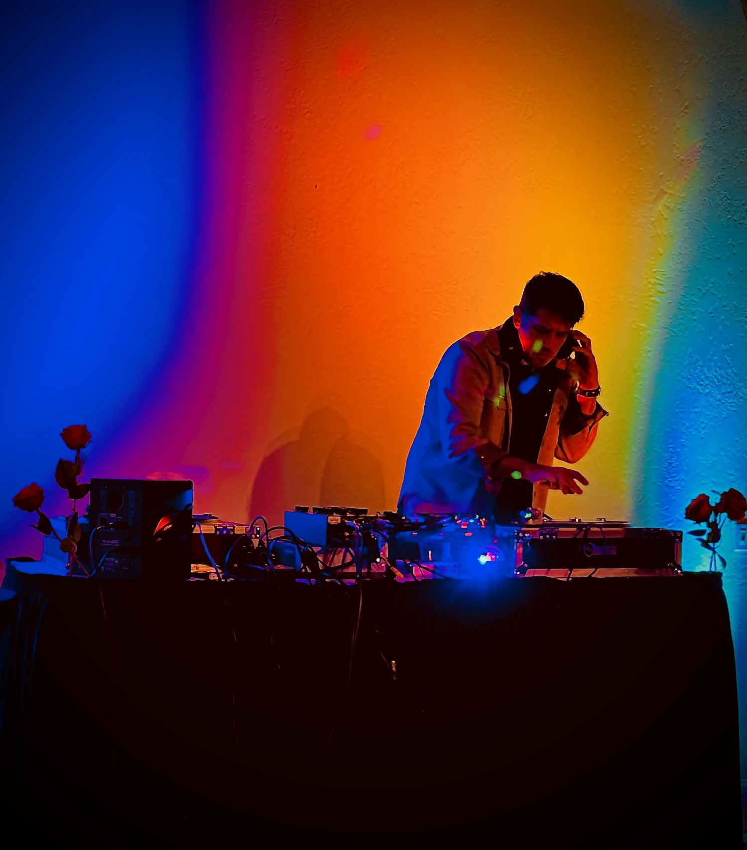 Our CEO hopping on the turntables for a DJ set during Radio Discogs: Live! 