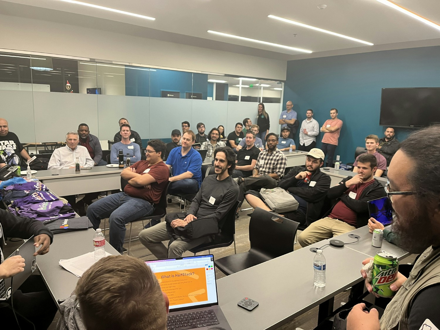 GitKraken hosted The Phoenix ReactJS meetup for an evening of networking