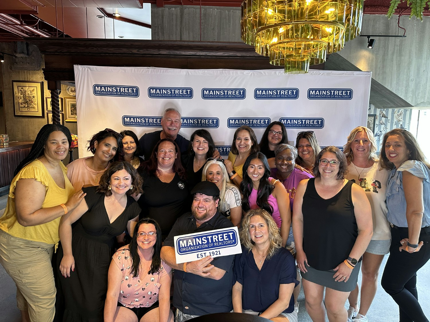 Mainstreet REALTORS staff 