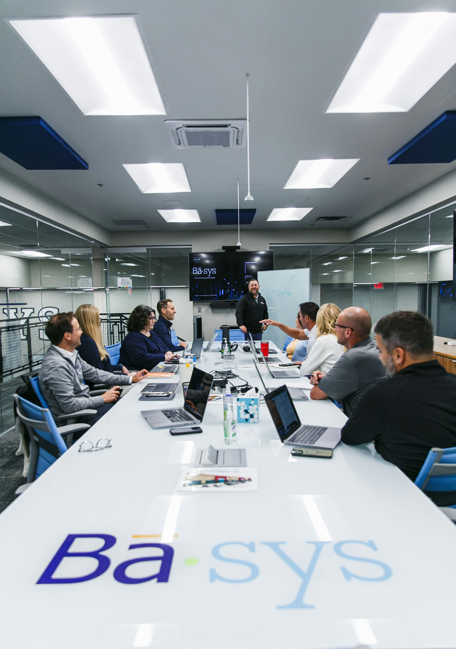 Leaders collaborating openly to move the business—and the team—forward.
