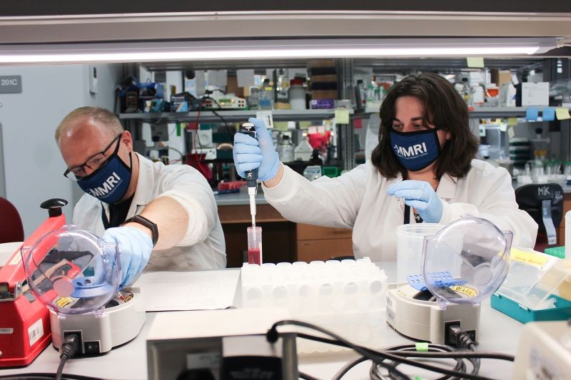 Levi Legler and Samantha Le Sommer in the MMRI laboratory.
