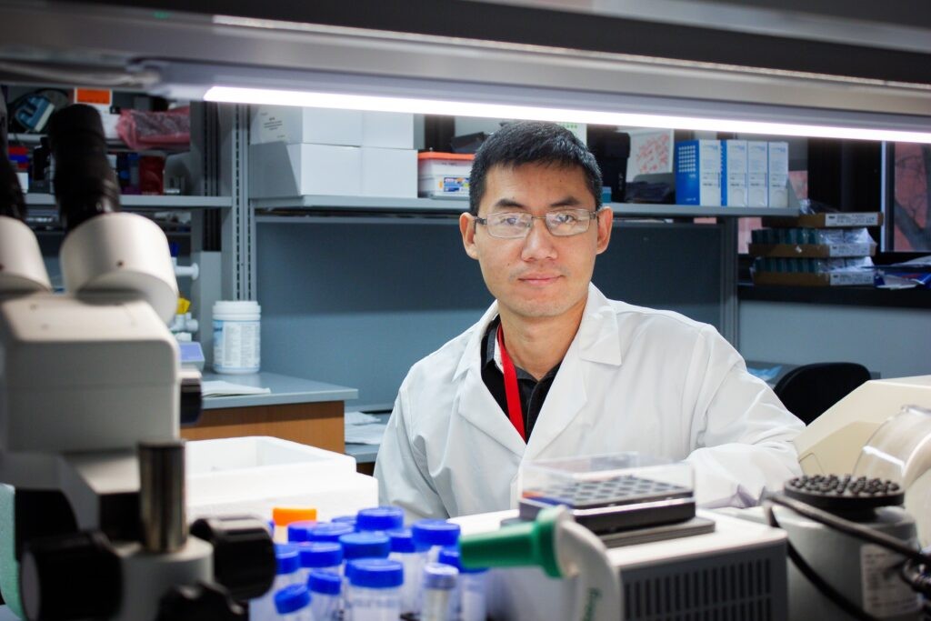Dr. Zhiqiang Lin in the MMRI laboratory.