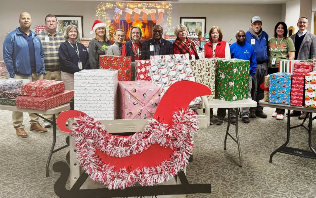 CHRO, CEO, Volunteer Services, and Supply Chain supporting our Holiday Hugs deliveries.