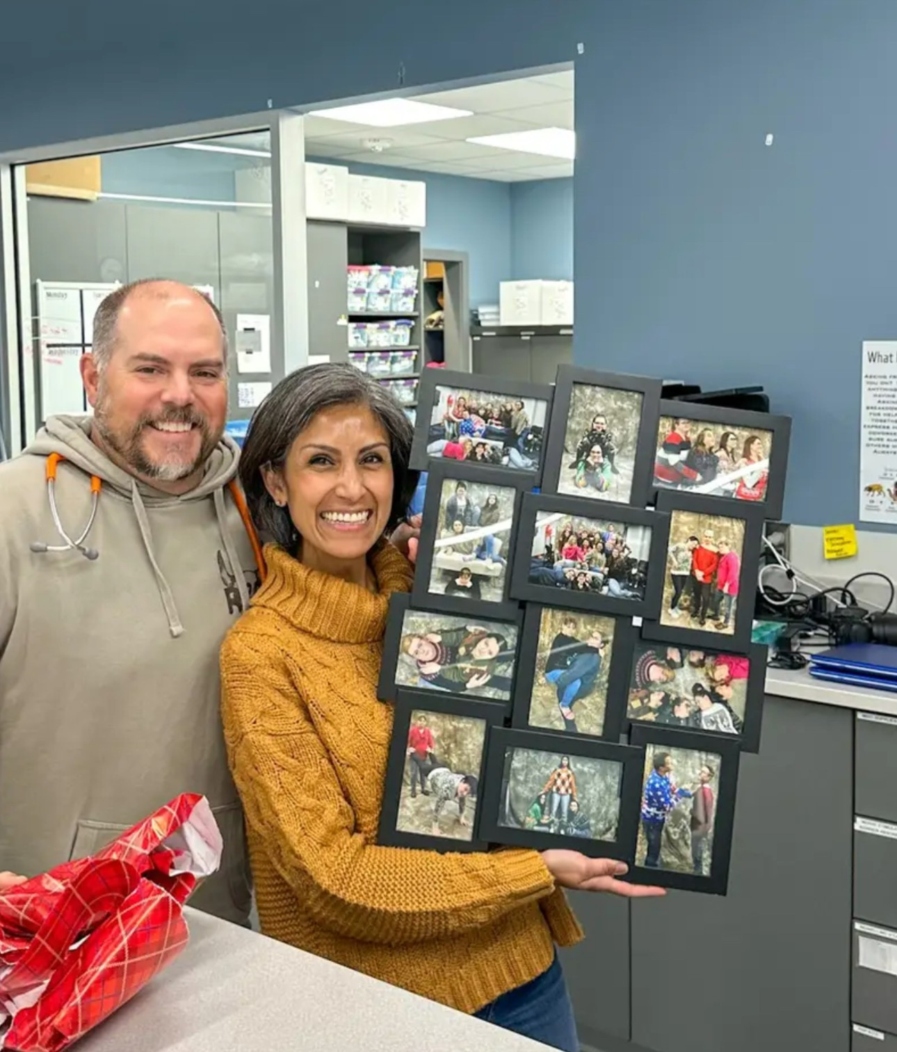 The founders of Sirius Vet received a frame composed of a unique photo shoot that the team did together.