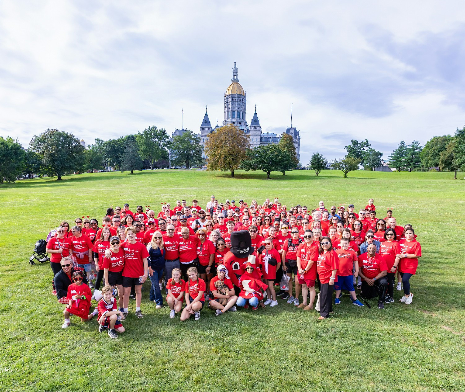 Hartford HealthCare colleagues participate in Heart Walk 2024