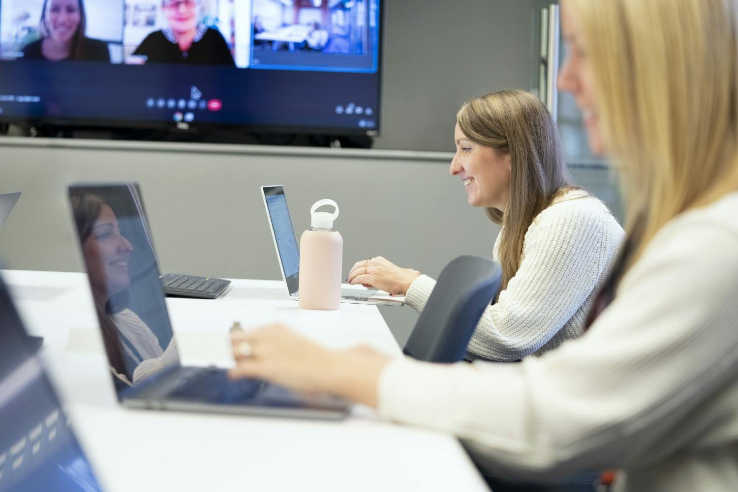 Employees collaborating