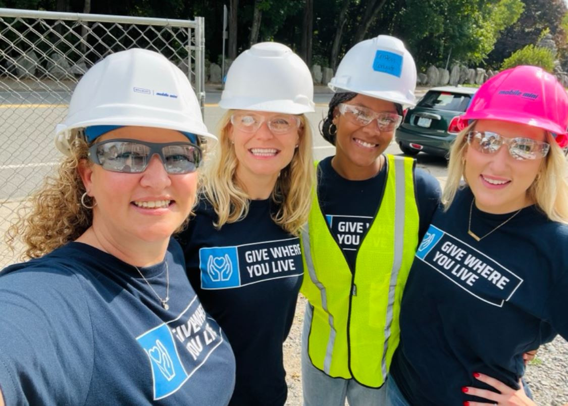 At WillScot, we strongly support local communities. Our employees love and heavily participate in volunteering.