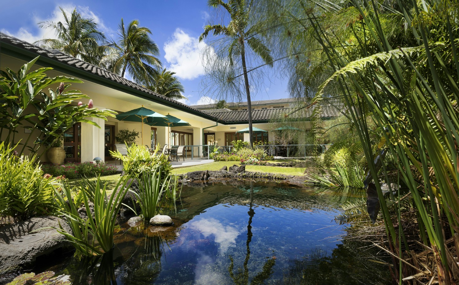 Inside Kahala Nui 