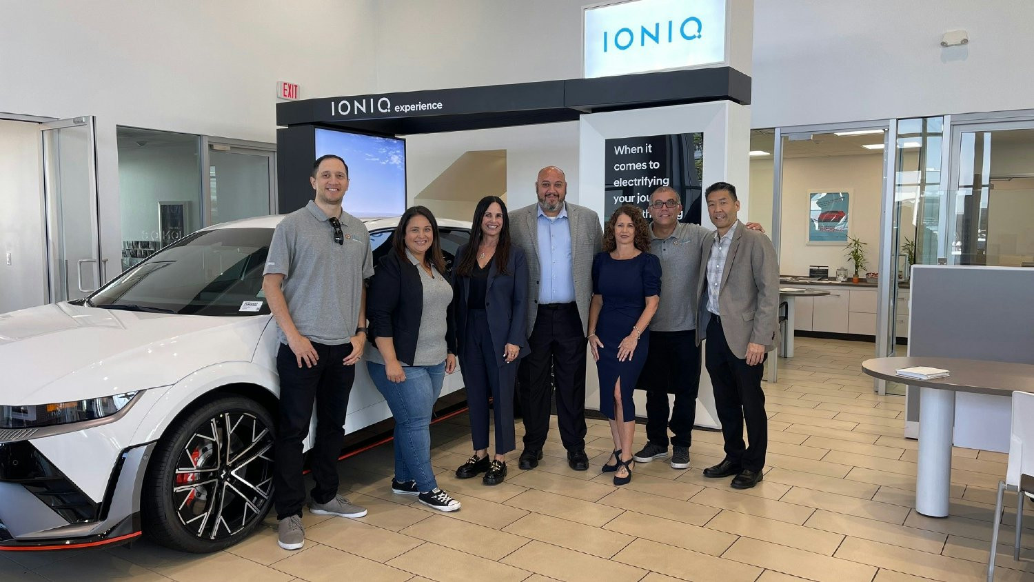 HCA's Latinx Alliance ERG partnered with a Hyundai dealership to enhance the car-buying experience for Latino customers.