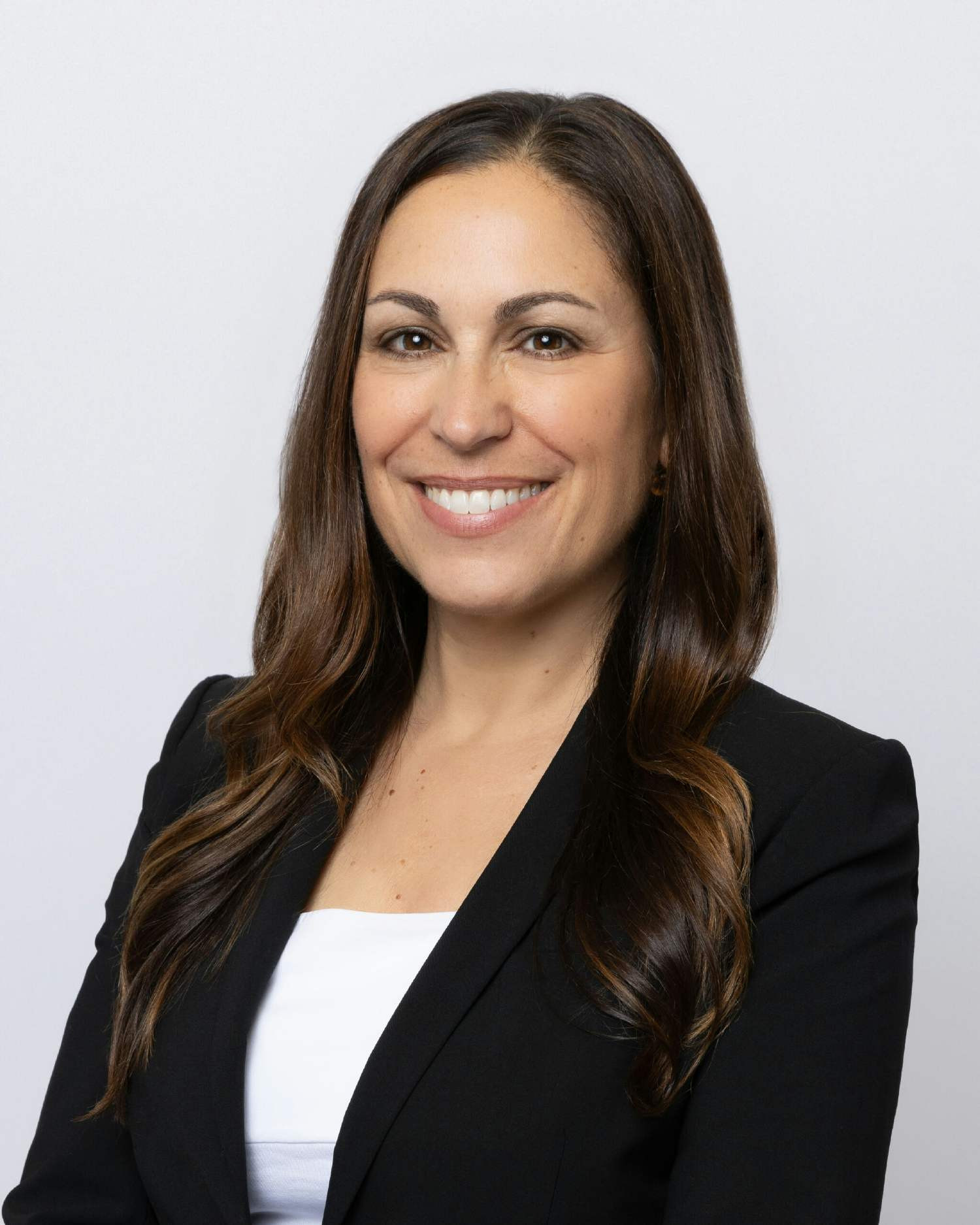 APIC Consulting CEO, Leslie Milano, Headshot