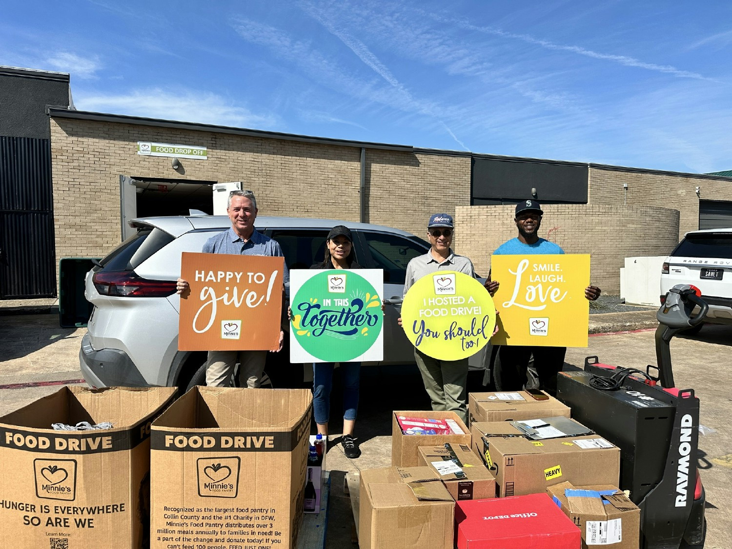 Minnie's Food Pantry - Donation Day