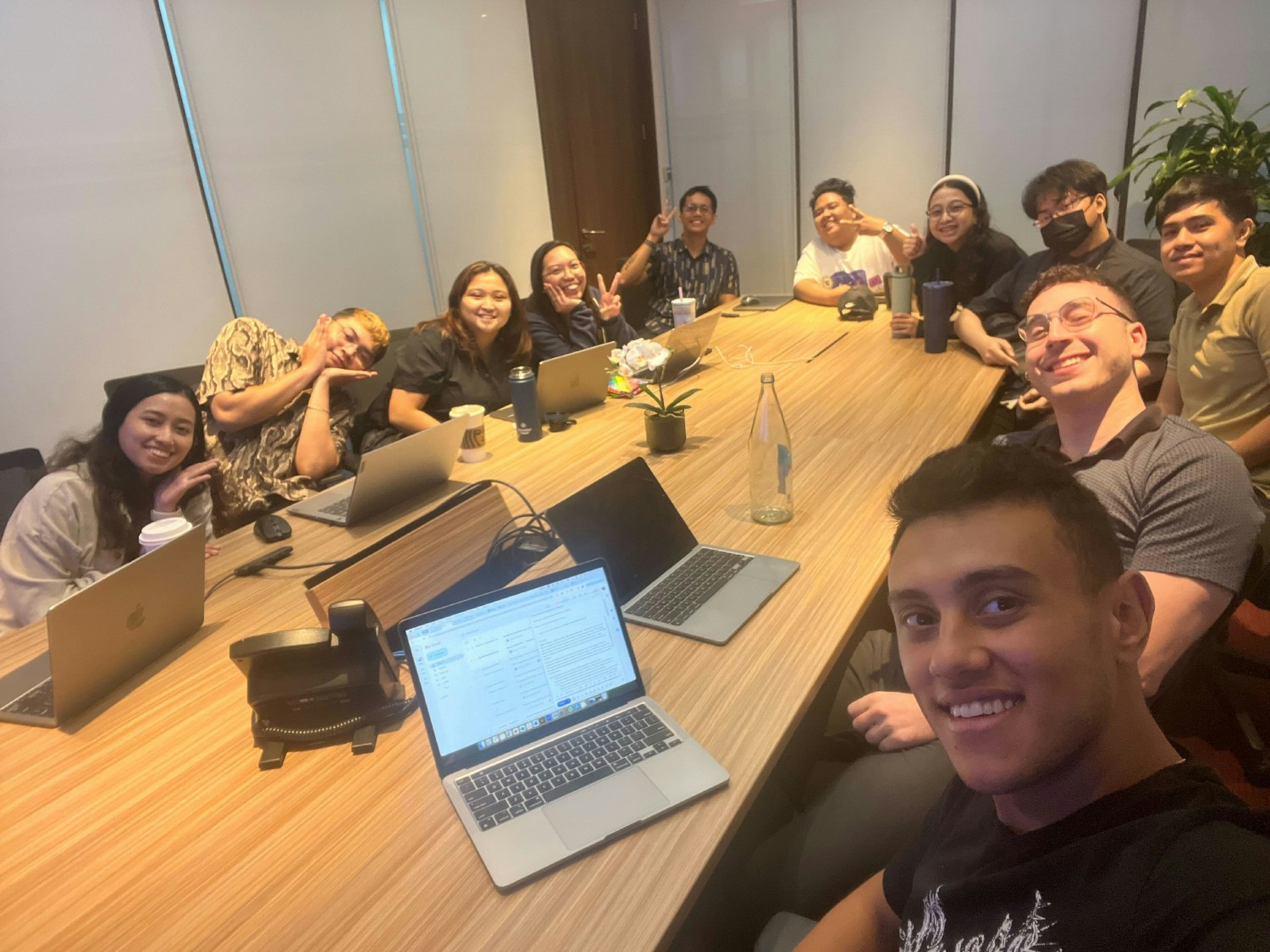 Liminal US research team meets the tech team in Portugal for cross-functional, cross-regional learning and development. 