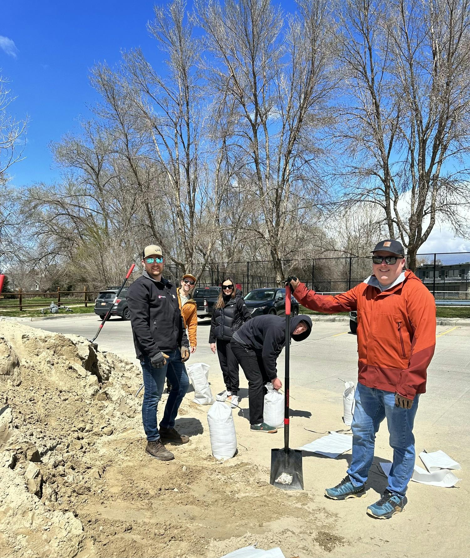 Lending a hand and making a difference! Our team came together to support the community and we're proud to give back