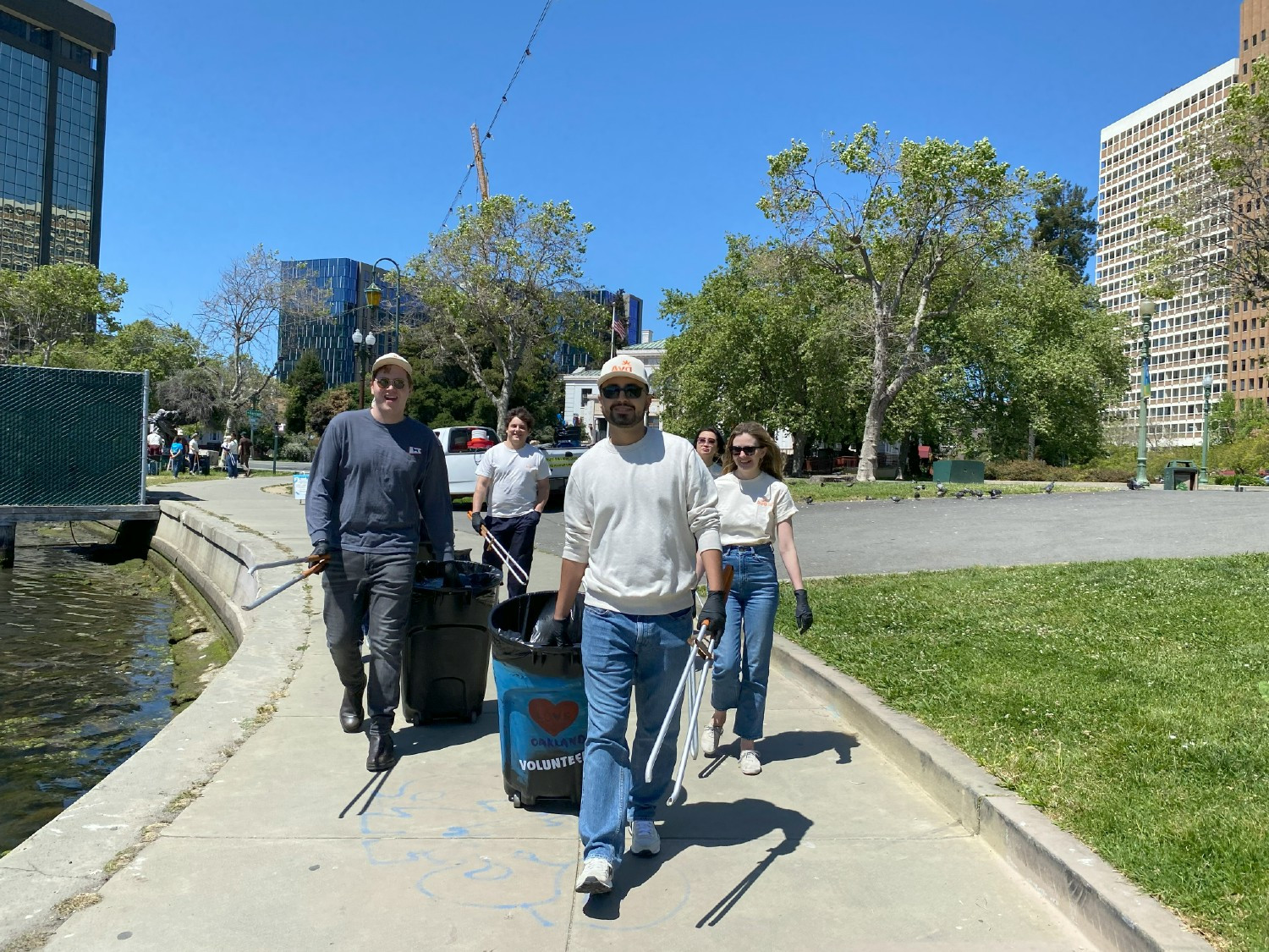 Ava team volunteer event: Cleanup at Lake Merritt