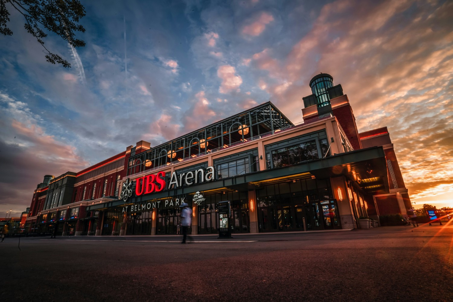 OVG’s UBS Arena is made for music and built for hockey.