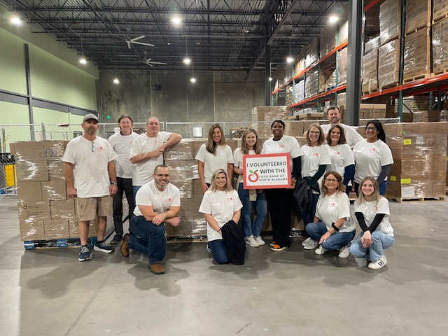 Aetos Huntsville team enjoyed giving back while volunteering at the North Alabama Food Bank.  