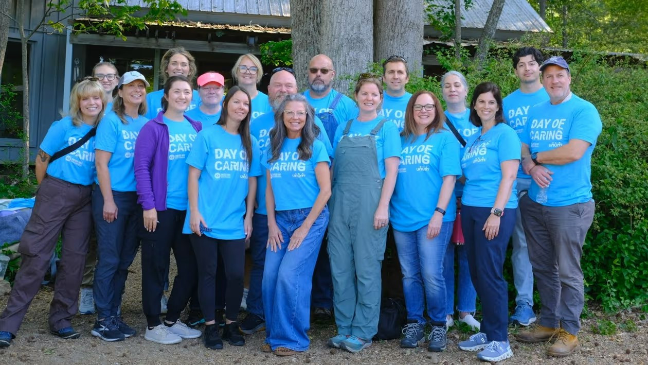 Living our values through service—Kenco volunteers during United Way’s Day of Caring.