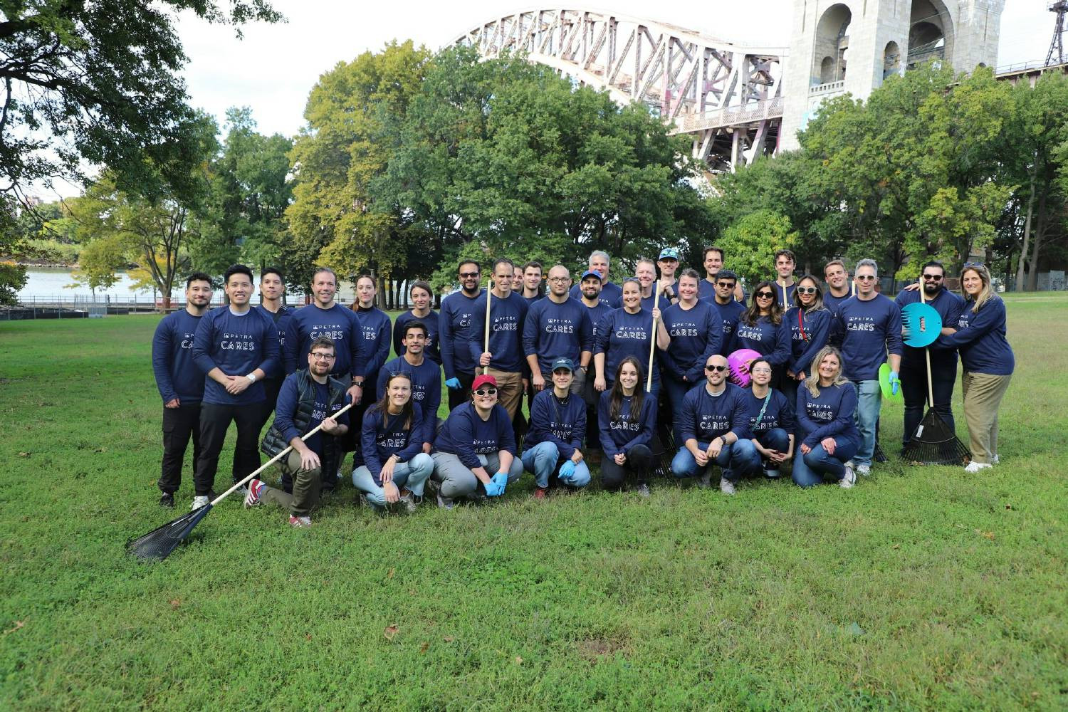 Petra's New York team worked with Partnerships for Parks for an afternoon of raking and park maintenance in Astoria.