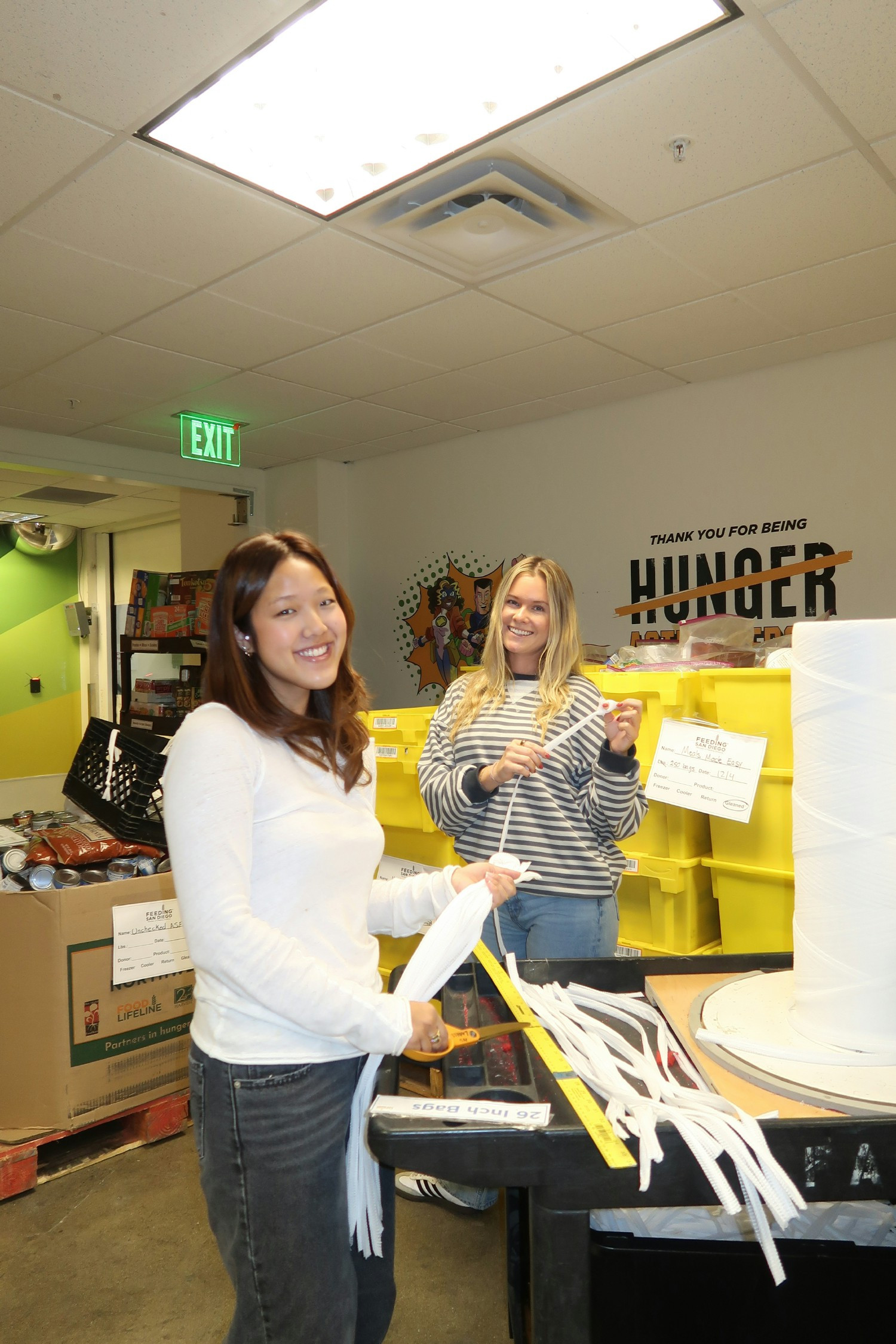 Zenwise Team Preparing Food Bags