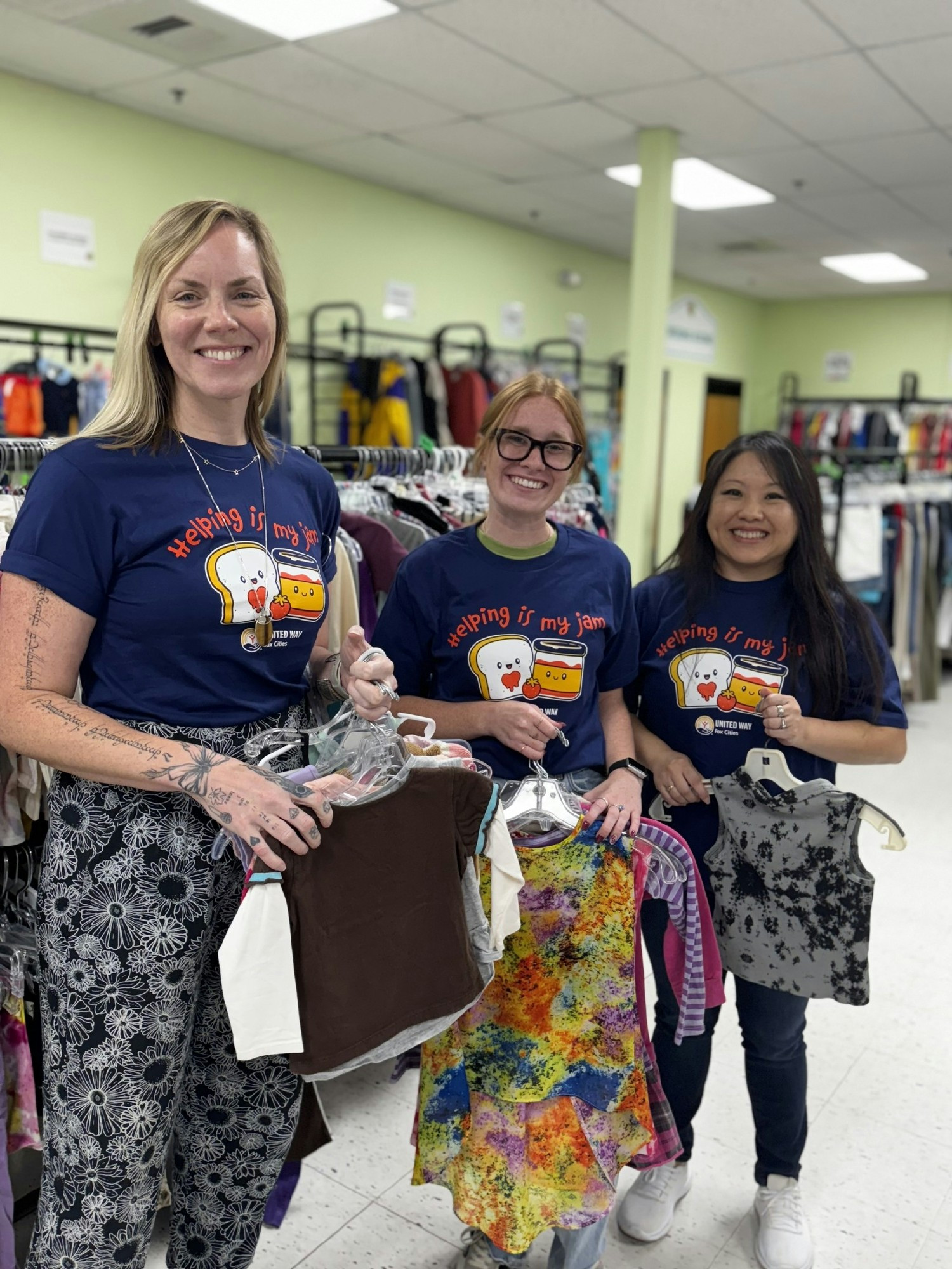 Team members volunteering for United Way's Day of Caring!